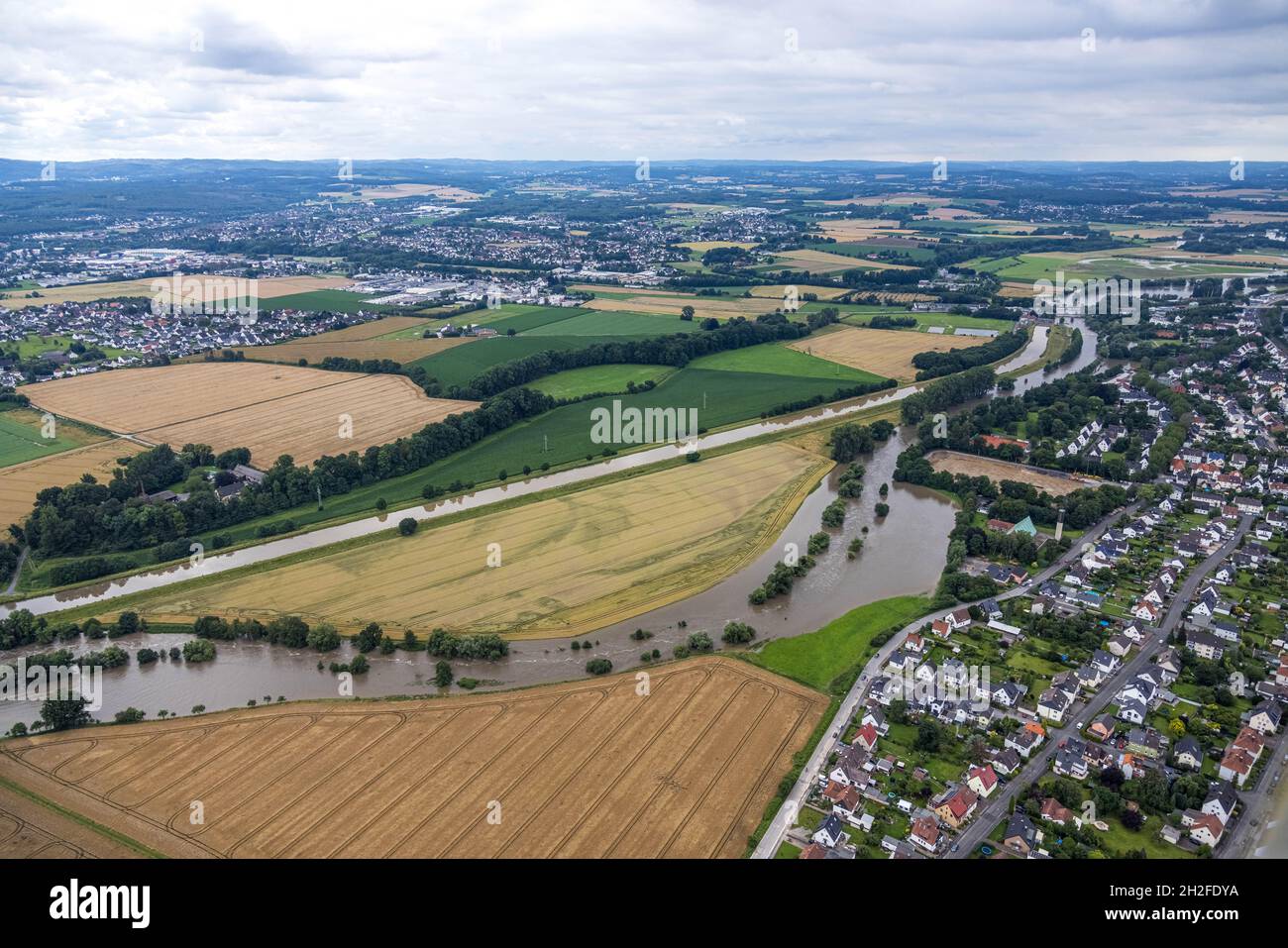 , Luftbild, Ruhrhochwasser, Fröndenberg, Fröndenberg/Ruhr, Ruhrgebiet, Nordrhein-Westfalen, Deutschland, DE, Europa, birds-eyes view, Luftaufnahme, Lu Stock Photo