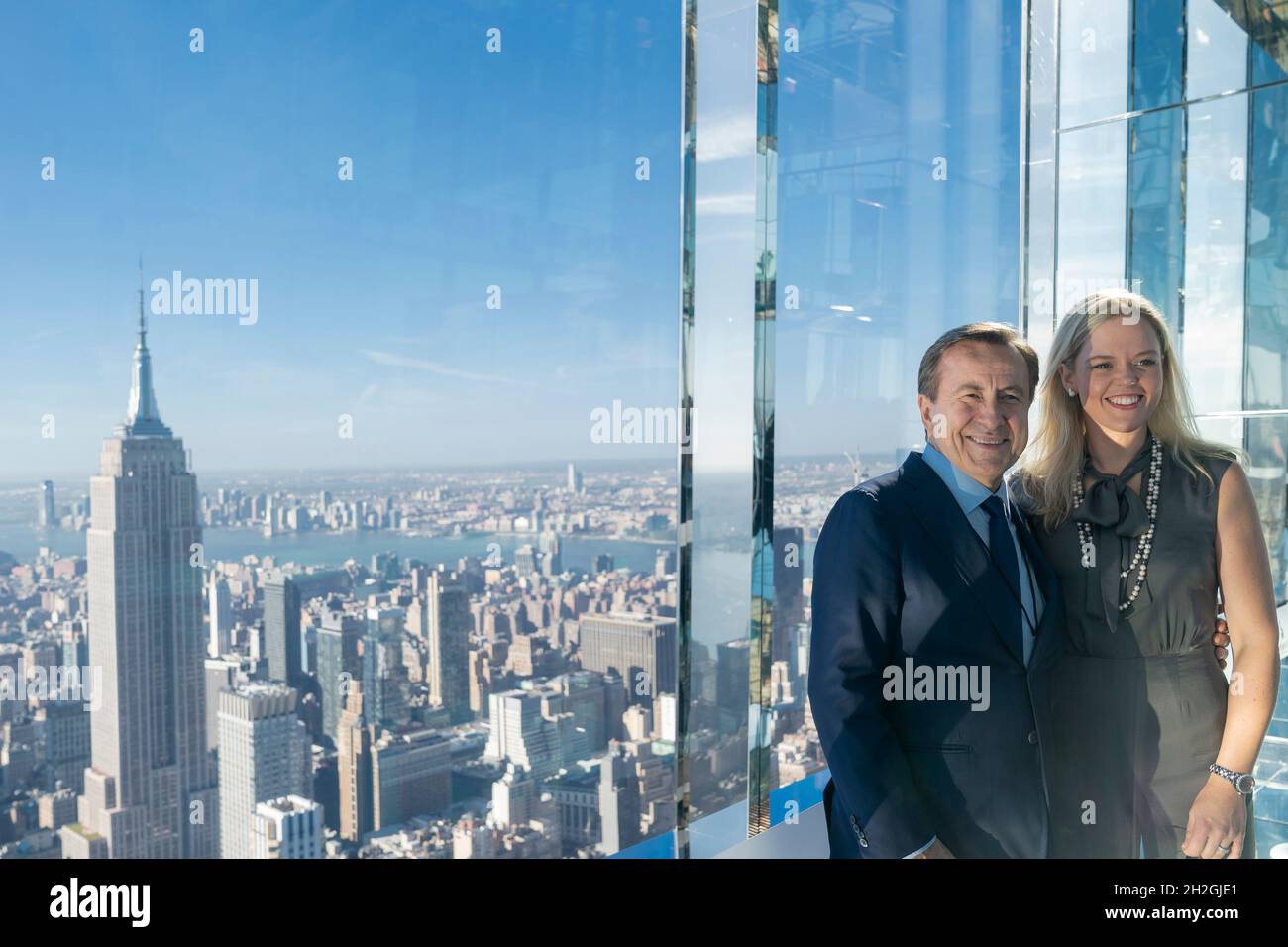 New York, USA. 21st Oct, 2021. Restaurateur Daniel Boulud and wife Katherine Gage seen on Summit One Vanderbilt observation deck during grand opening in New York on October 21, 2021. Grand opening was attended by many VIP guests including Brooklyn Borough President and Democratic Party nominee for mayor in upcoming election, Lieutenant Governor Brian Benjamin, artist Kenzo Digital, State senator Brad Hoylman, restaurateur Daniel Boulud. (Photo by Lev Radin/Sipa USA) Credit: Sipa USA/Alamy Live News Stock Photo