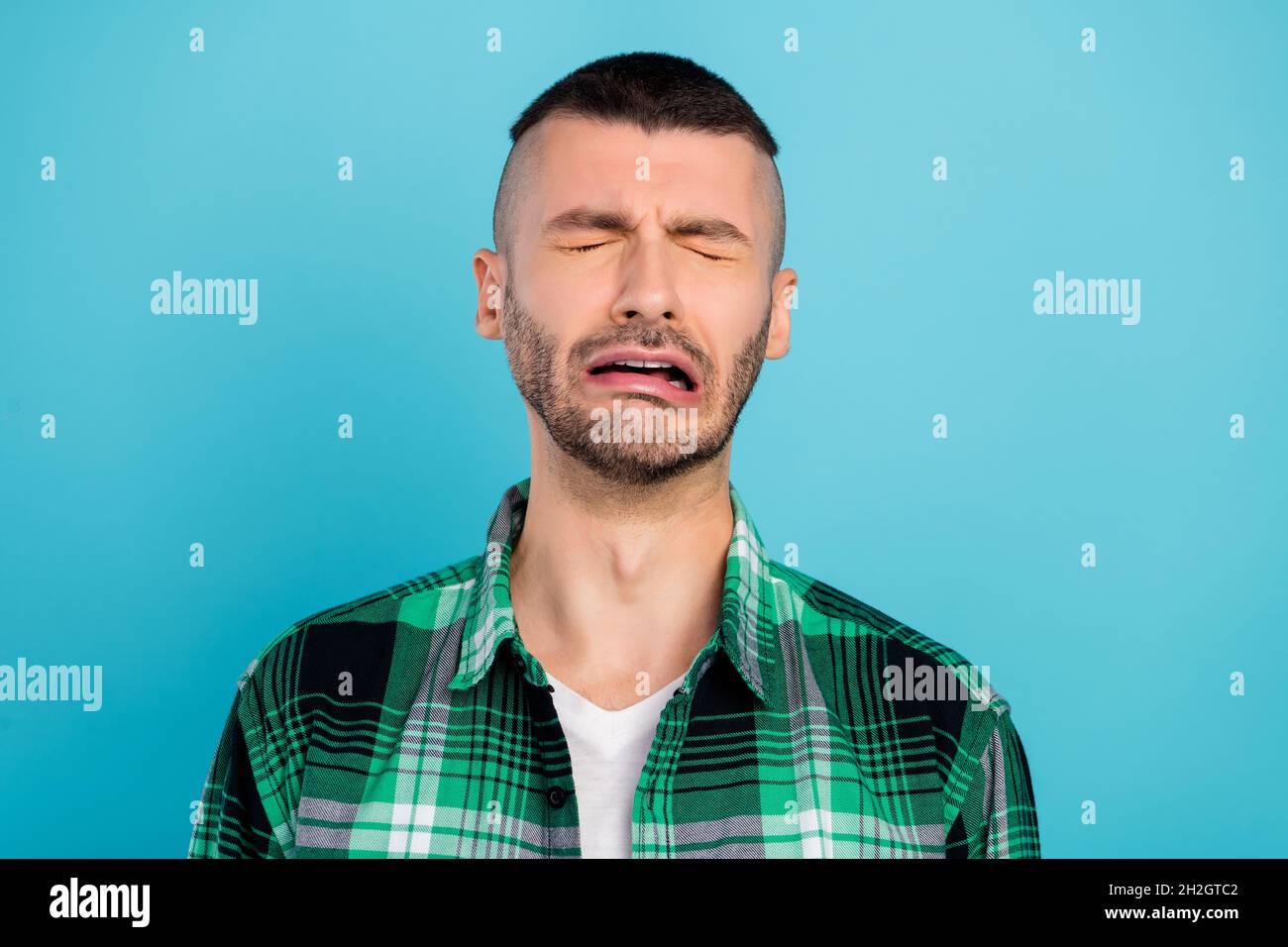 Photo of unhappy upset young man cry bad mood stressed problems ...