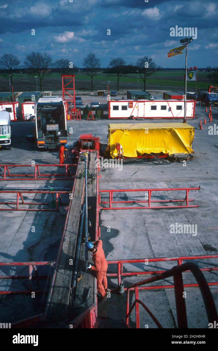 Wireline logging operation, Broekzijde-1 onshore well, drilled in 1989, near Tilburg, south Holland, Europe Stock Photo