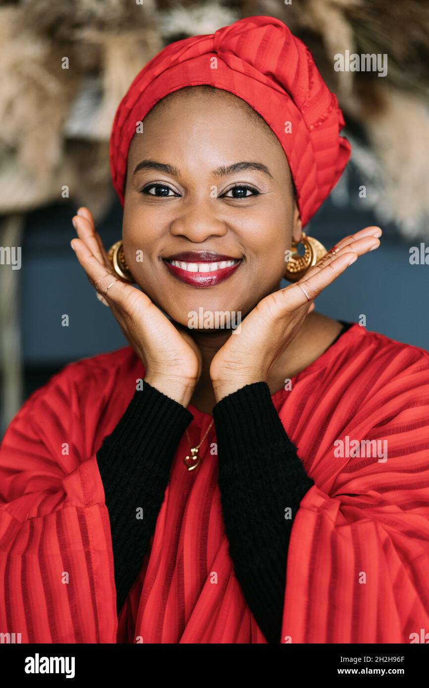Red dress shop scarf