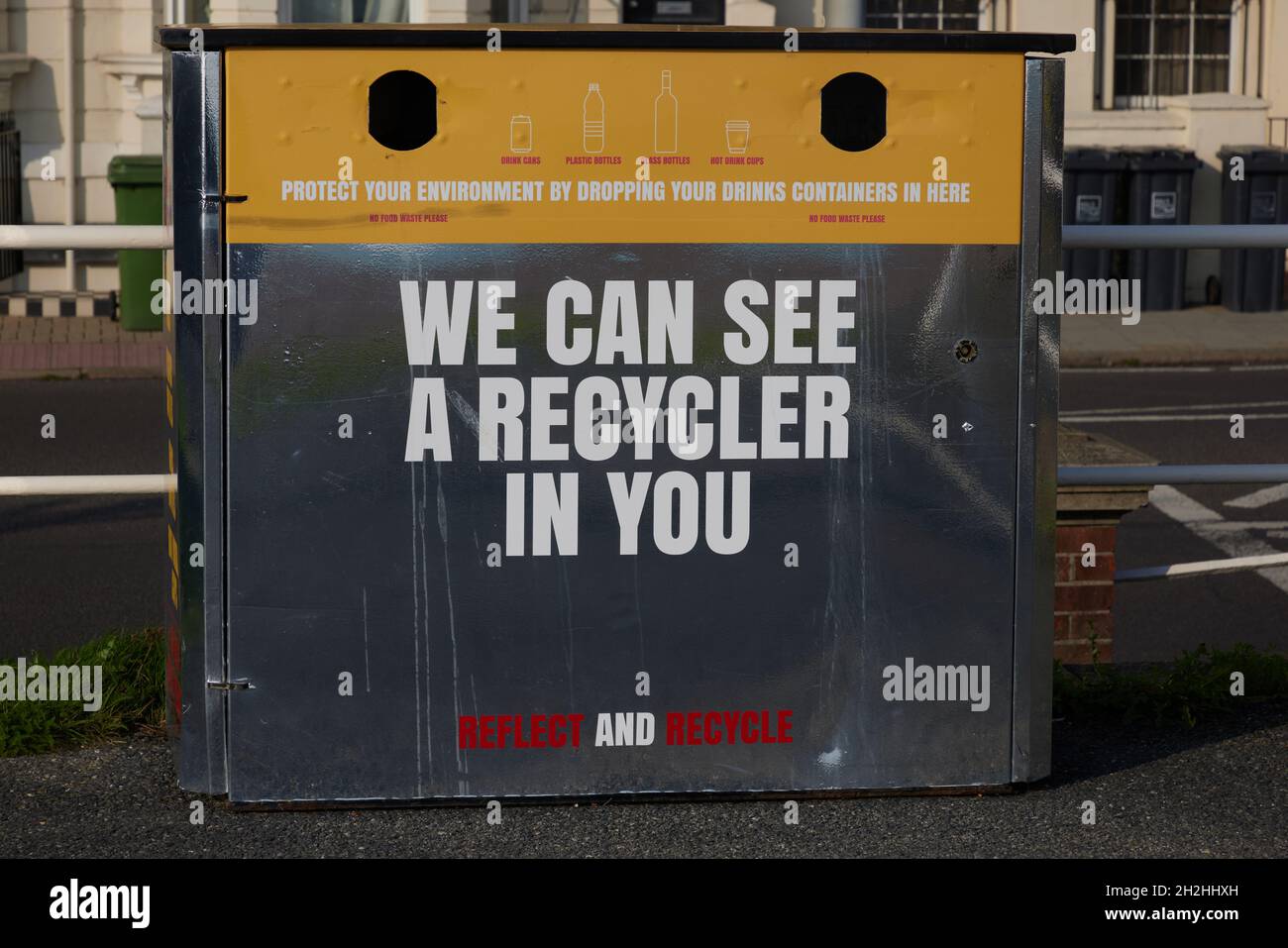 Container Recylcing Large Recylcing bin hi-res stock photography and images - Alamy