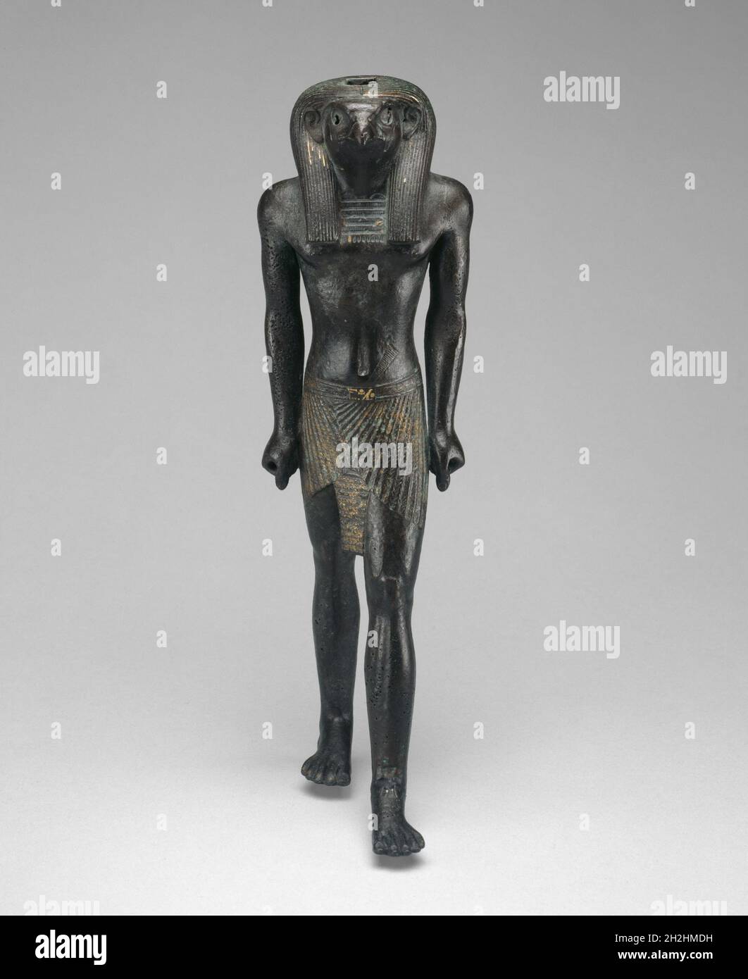 Ancient egyptian copper statue hi-res stock photography and images - Alamy