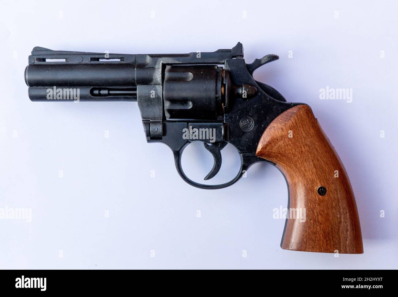 38 calibre Pistol with blank ammunition Stock Photo - Alamy