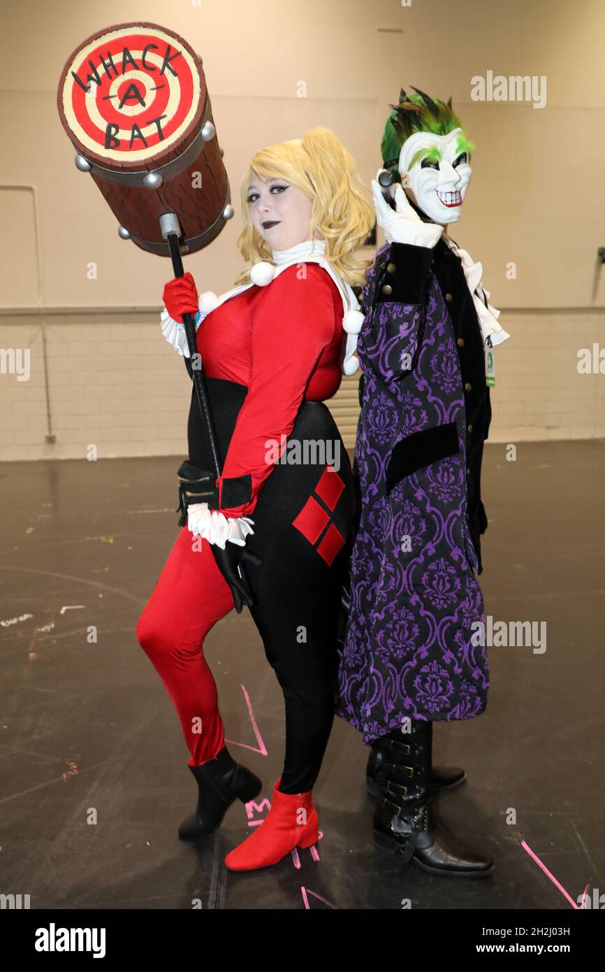 London, UK. 22nd Oct, 2021. Participants dressed as Harley Quinn and the Joker at MCM London Comic Con at Excel in London Credit: Paul Brown/Alamy Live News Stock Photo
