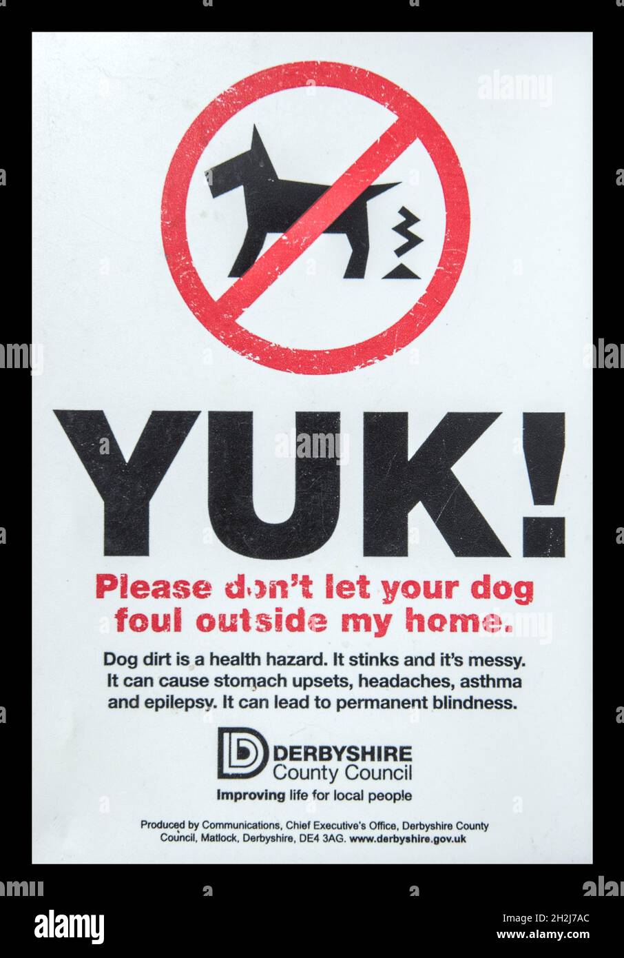 YUK ! Dog fouling notice at Gargrave, on the canalside Stock Photo