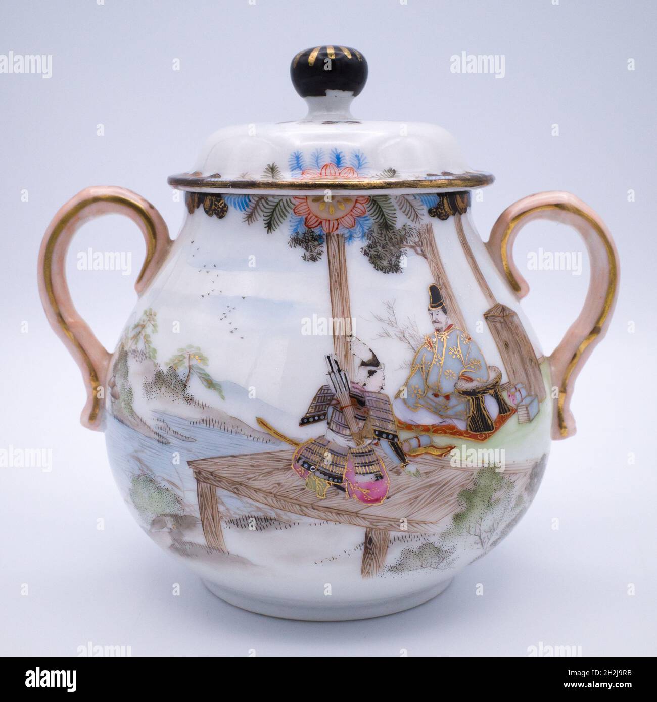 Antique Japanese Satsuma Style Kutani Porcelain Sugar Bowl With Hand