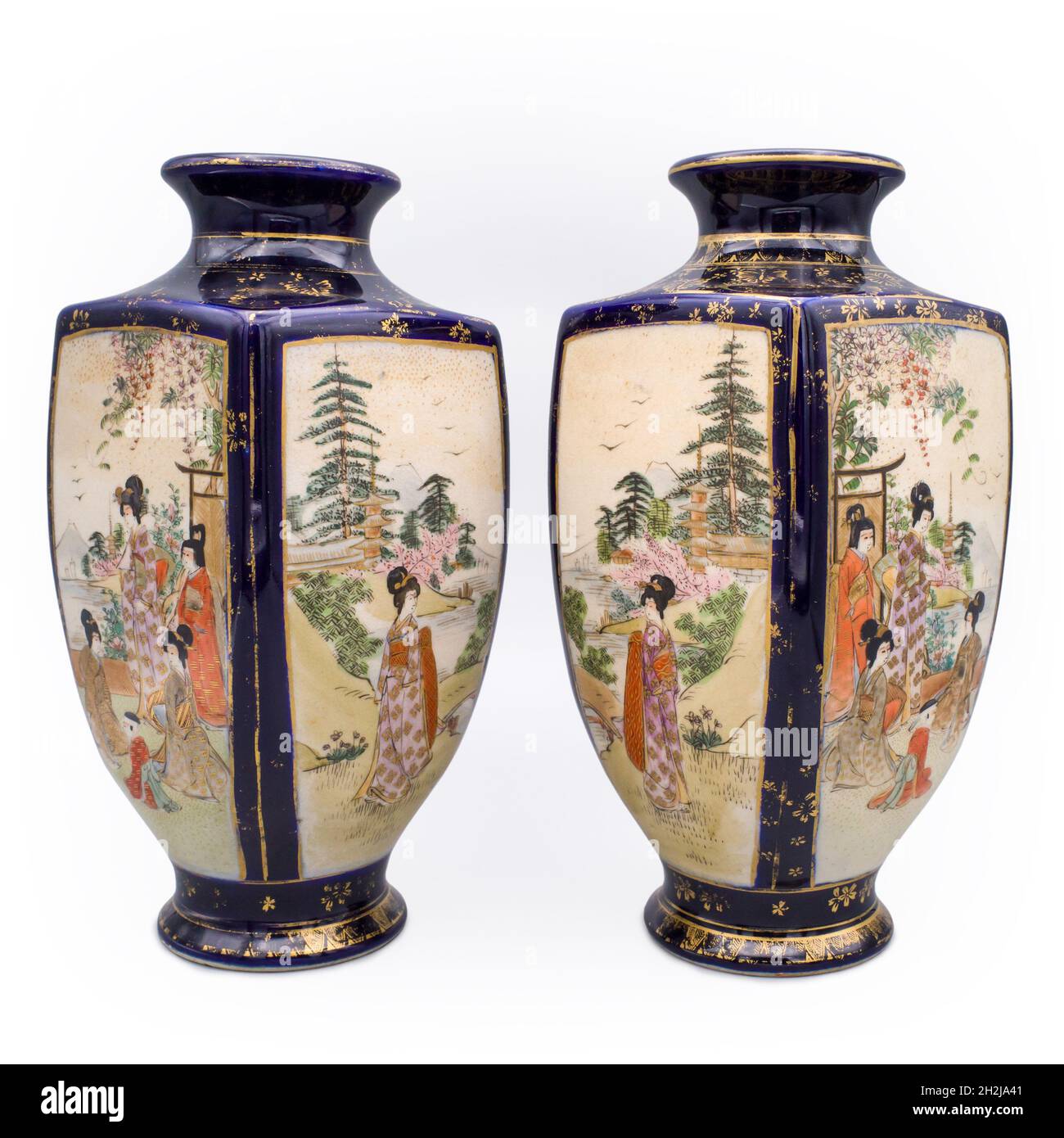 Antique vases hi-res stock photography and images - Page 2 - Alamy