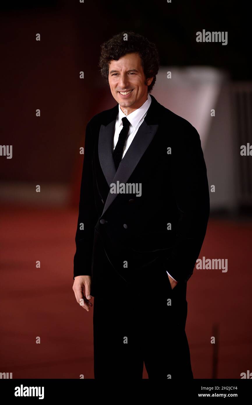 Rome, Italy. 21st Oct, 2021. ROME, ITALY - OCTOBER 21: Francesco Scianna attends the red carpet of the movie 'A casa tutti bene' during the 16th Rome Film Fest 2021 on October 21, 2021 in Rome, Italy. Credit: dpa/Alamy Live News Stock Photo