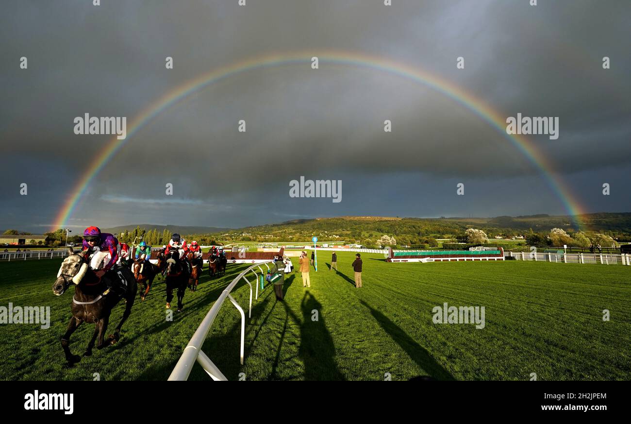 A rainbow appears over the course during The Andy Stewart Memorial Amateur JockeysÕ Handicap Chase at Cheltenham racecourse. Picture date: Friday October 22, 2021. Stock Photo