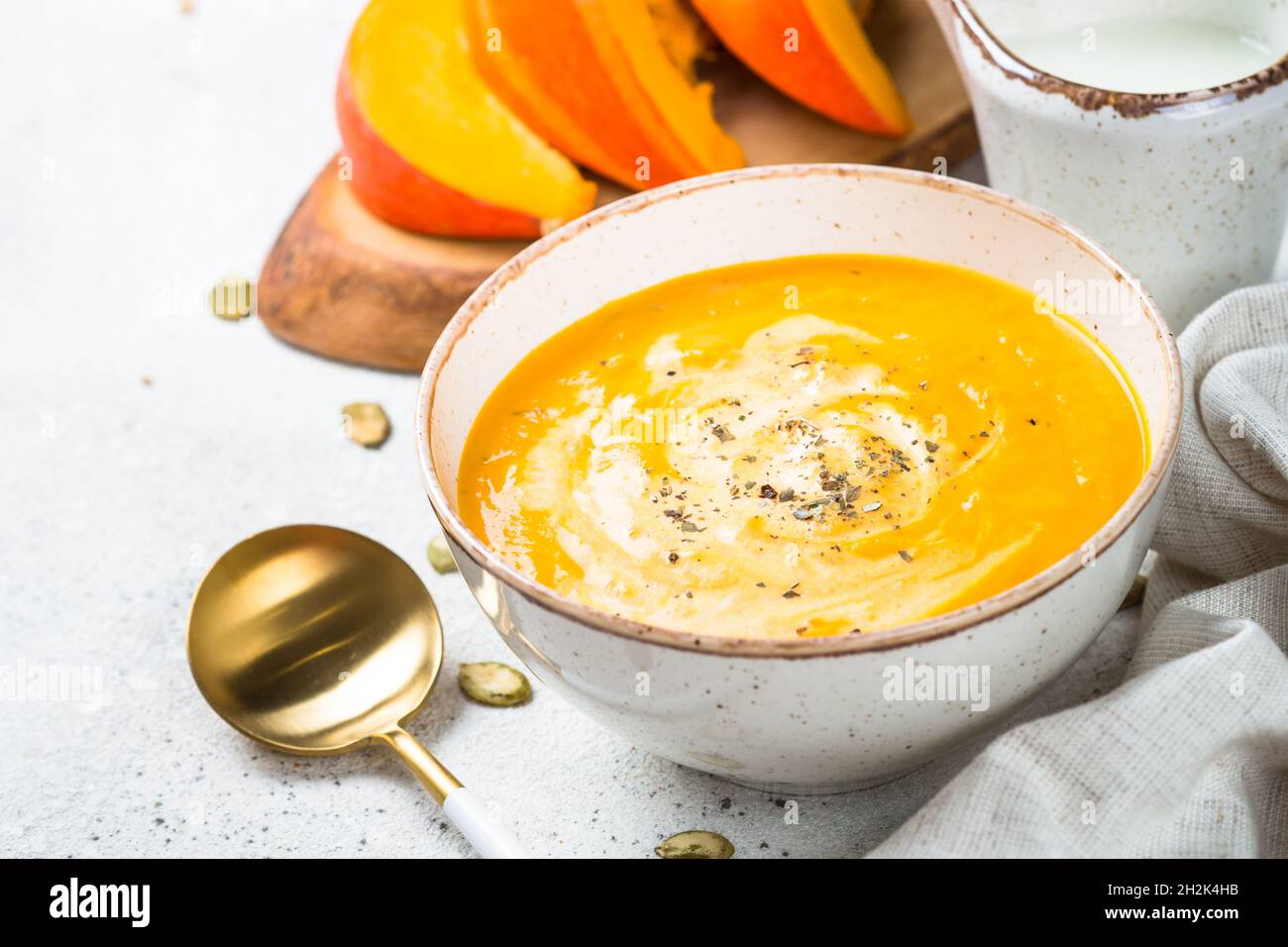 Carrot cream soup puree hi-res stock photography and images - Alamy