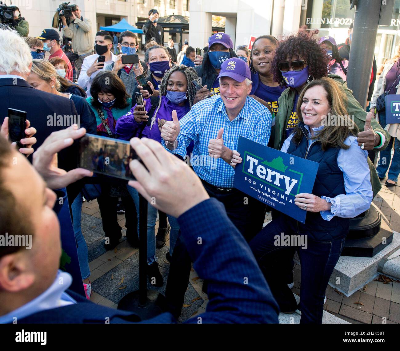 Arlington, Virginia, USA. 22nd Oct, 2021. Democratic candidate for