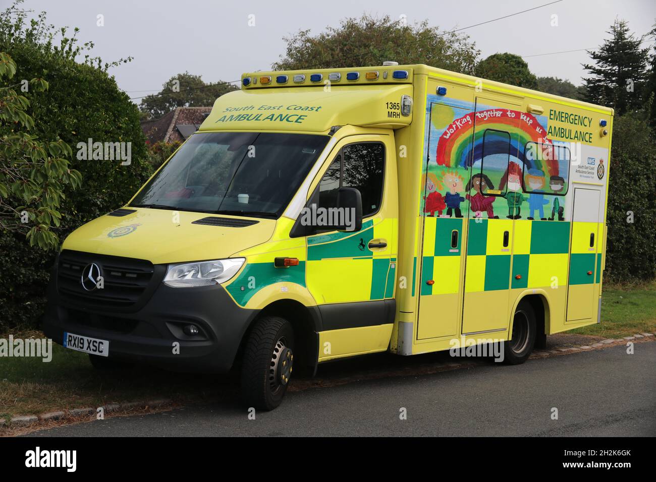 SOUTH EAST COAST NHS FOUNDATION TRUST AMBULANCE Stock Photo Alamy