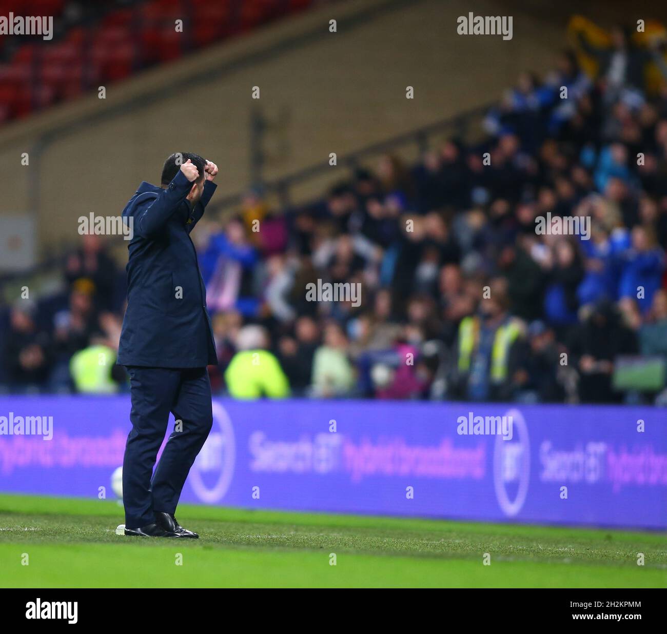 Hampden Park, Glasgow, UK. 22nd Oct, 2021. FIFA Womens World Cup football qualification, Scotland versus Hungary; Scotland Manager Pedro Martinez Losa gestures to the fans after the final whistle Credit: Action Plus Sports/Alamy Live News Stock Photo