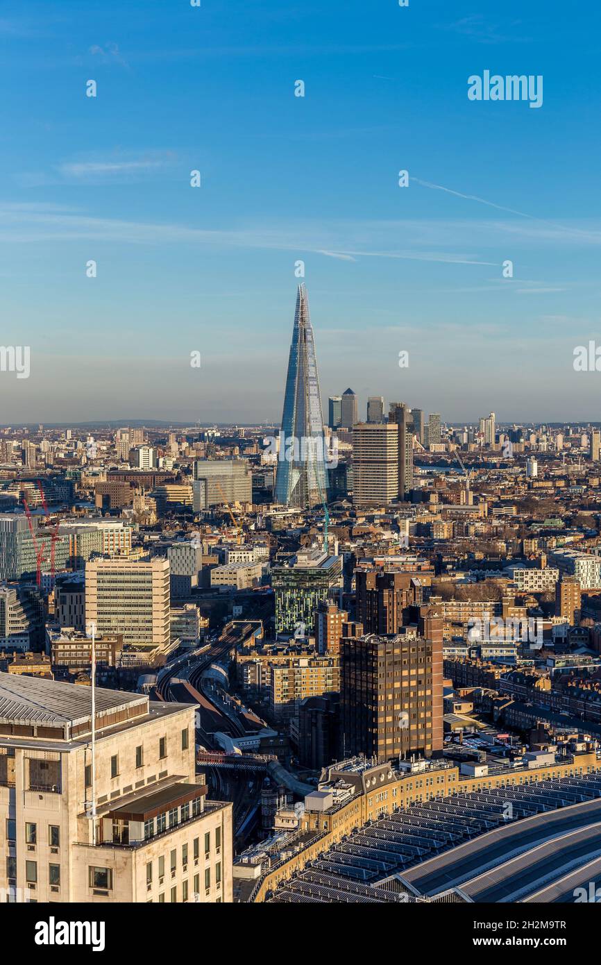 UNITED KINGDOM, LONDON, VIEW OF THE SHARD TOWER FROM THE LONDON EYE ...