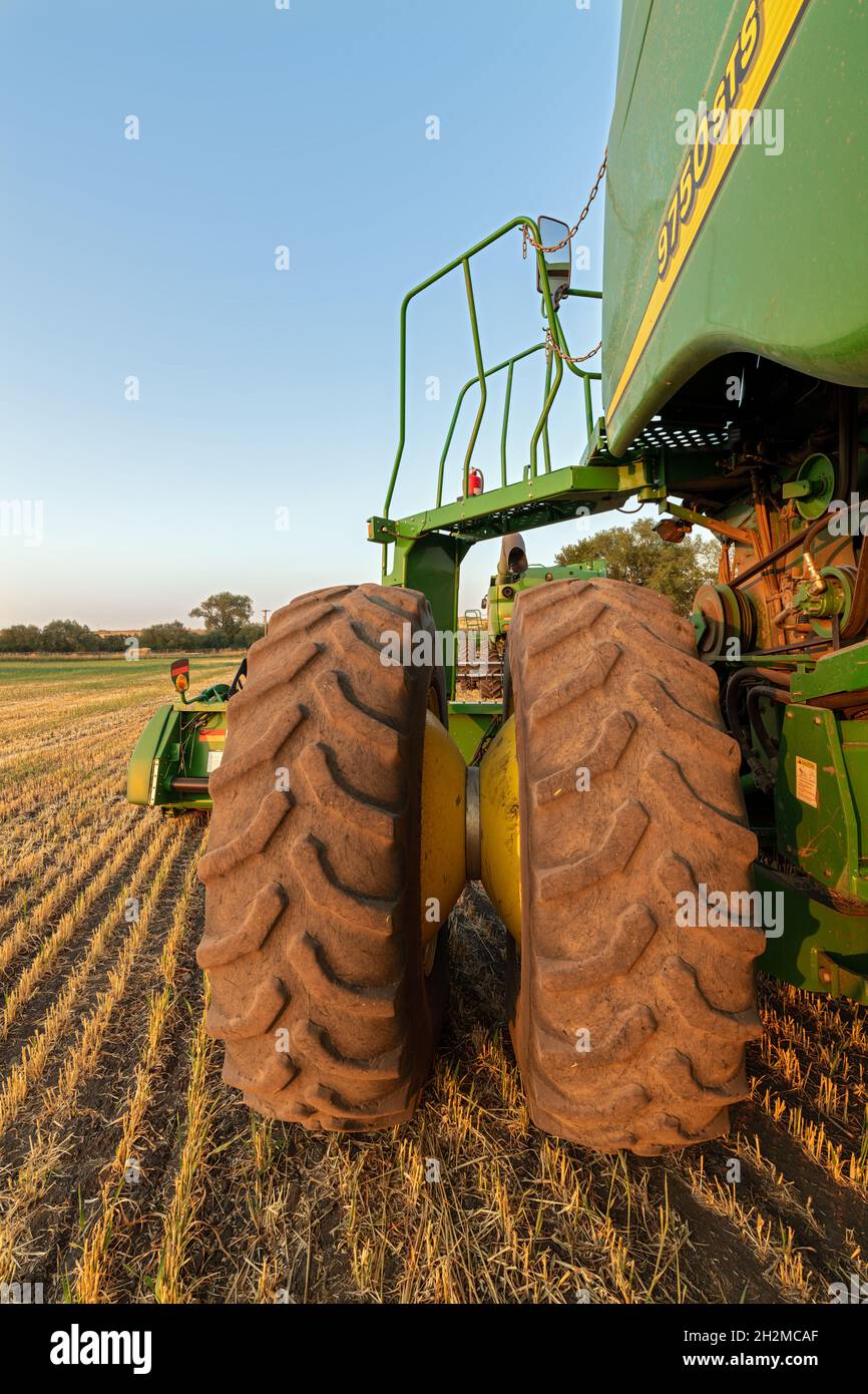 Dually axle hires stock photography and images Alamy