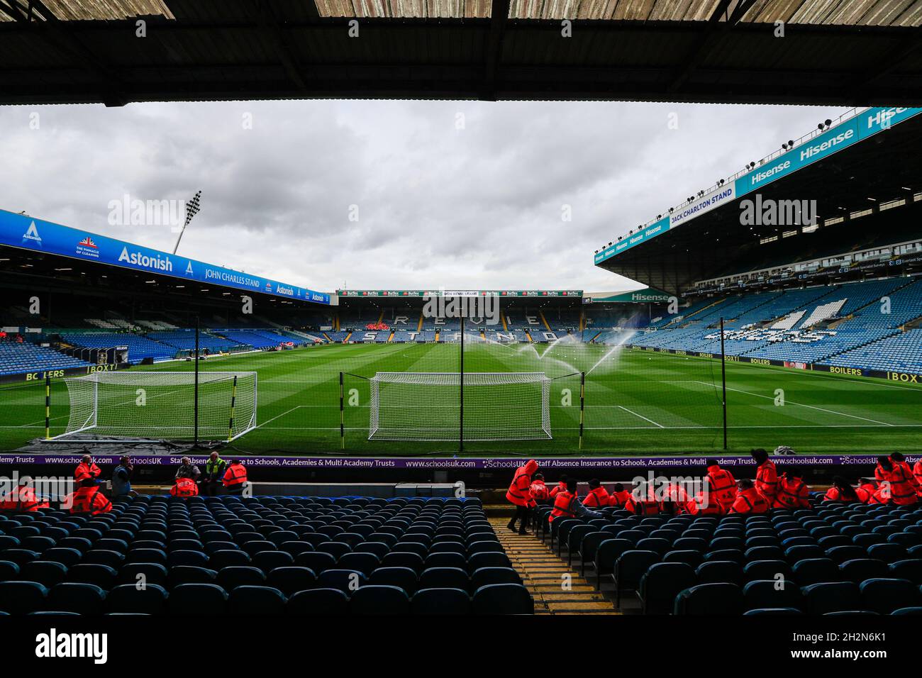 A general view inside Elland Road before the Sky Bet Championship match  between Leeds United and Millwall Stock Photo - Alamy