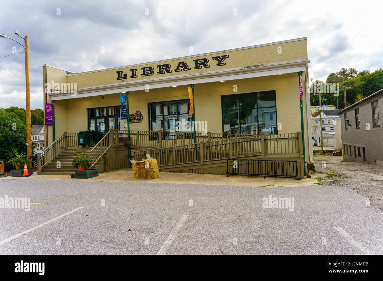 Glen Rock, PA, USA October 17, 2021 The Glen Rock Library building