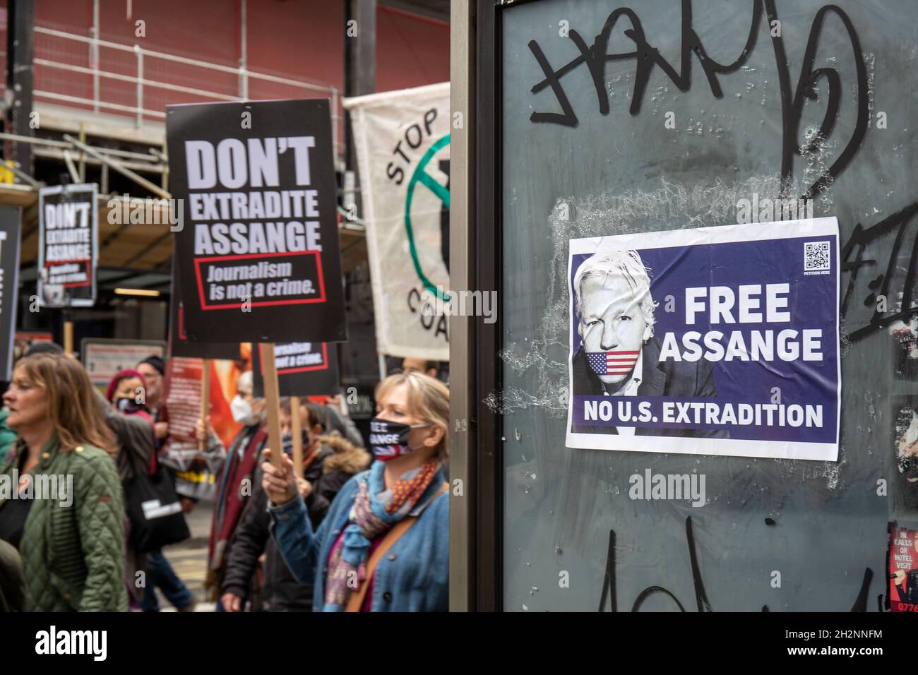London, UK. 23rd Oct, 2021. LONDON, 23 OCTOBER 2021, Don't Extradite Assange Protest  days before US appeals Julian Assange extradition block at The Royal Courts of Justice Credit: Lucy North/Alamy Live News Stock Photo