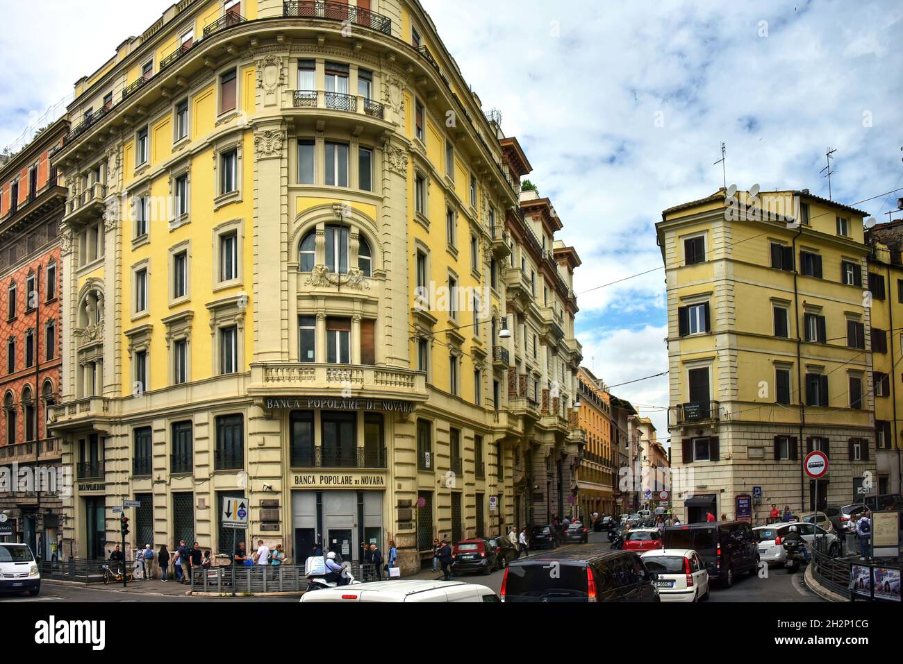 Banca popolare di novara hi-res stock photography and images - Alamy, image size:1300x957