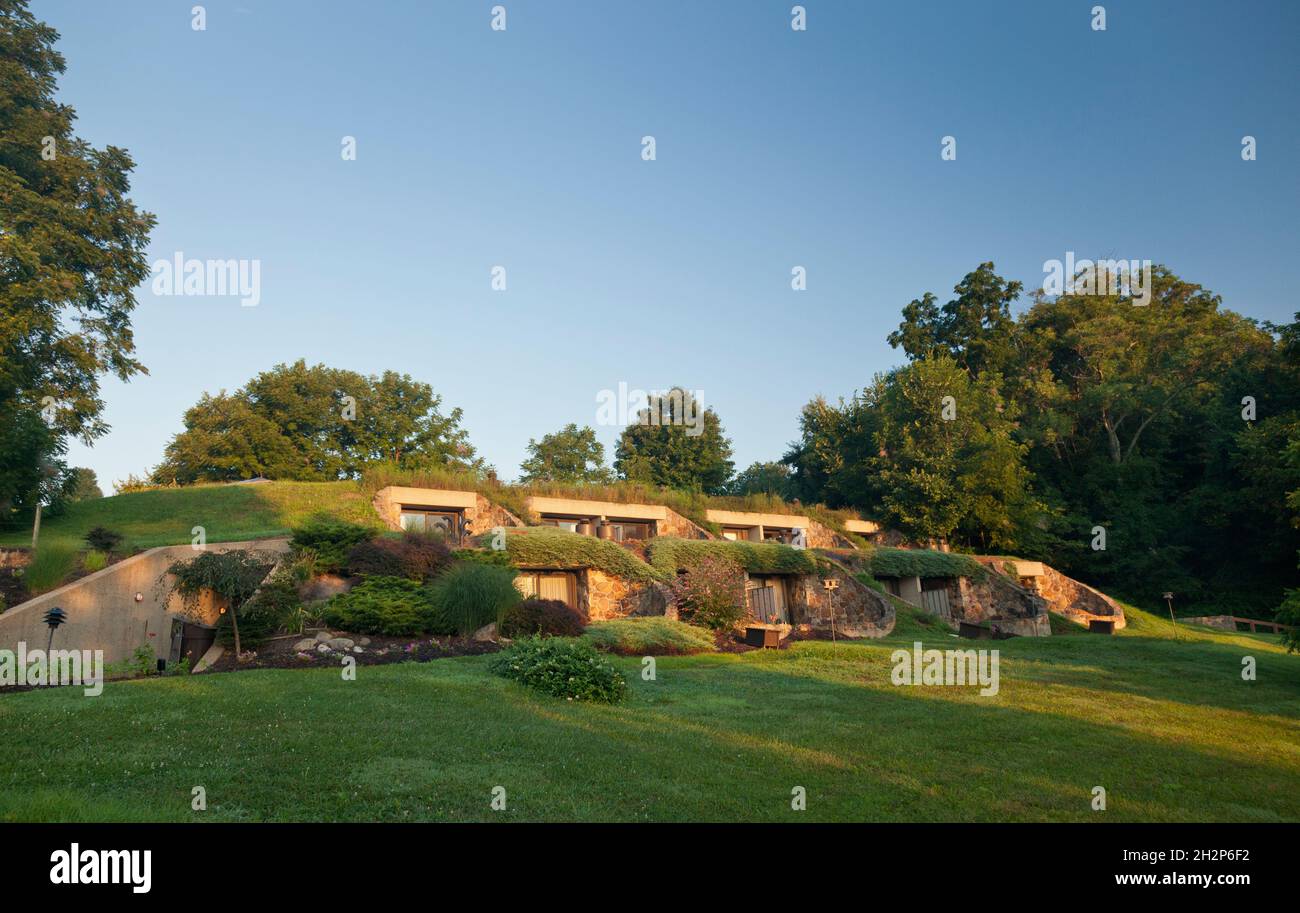 Earth House (guest suites at hotel)utilizing thermal mass for heating and cooling, Inn at Honey Run, Holmes County, Ohio, USA Stock Photo