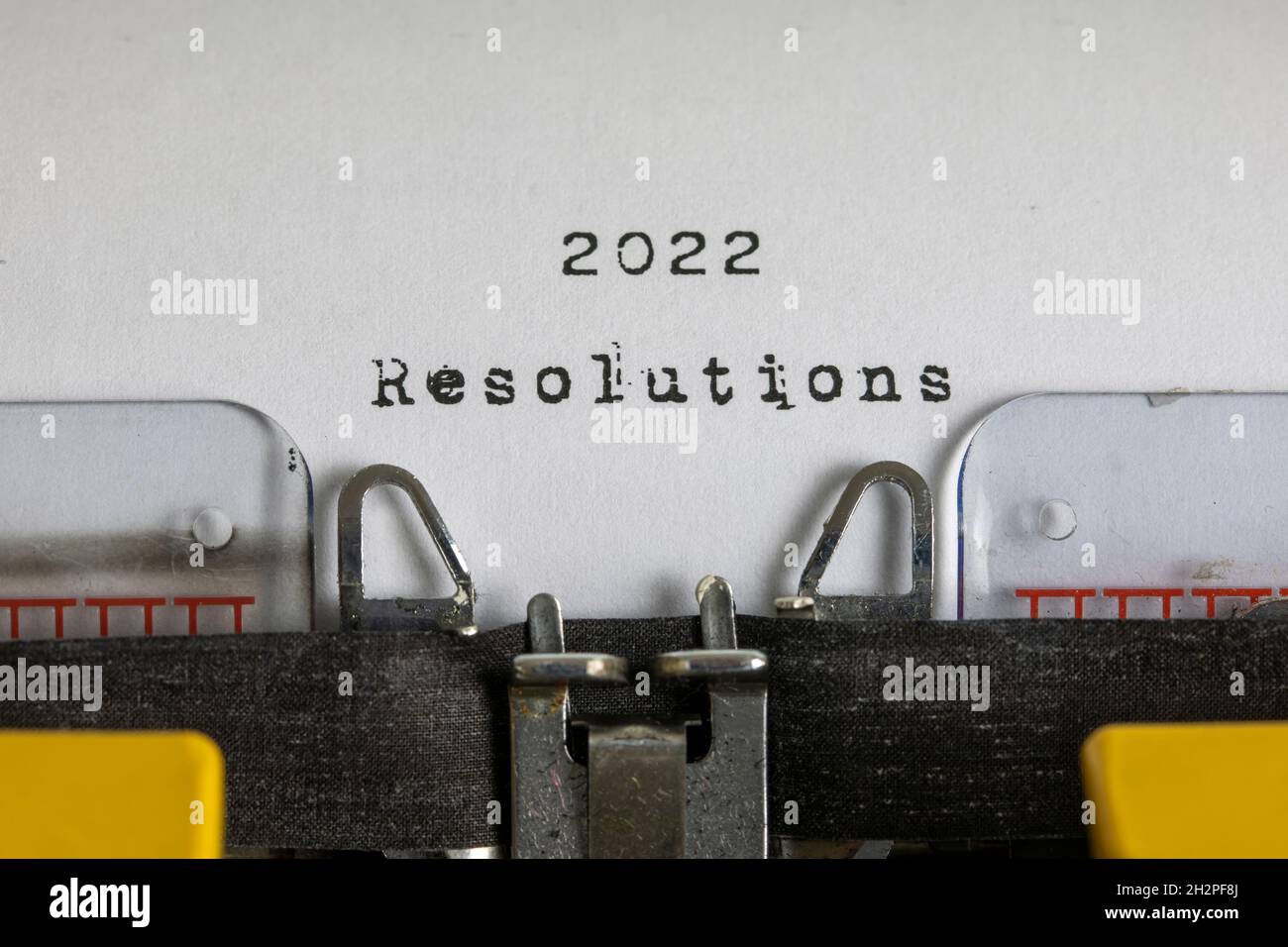 2022 Resolutions written on an old typewriter Stock Photo - Alamy