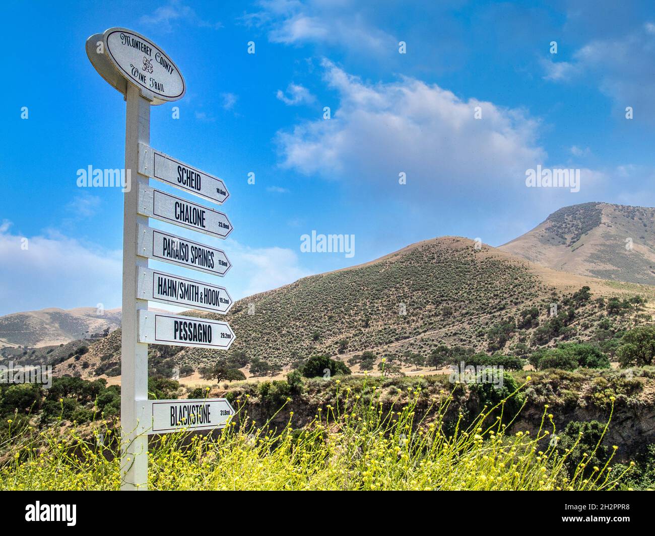 California vineyards sign directing to various leading local wine producers Monterey County River Road Wine Trail California USA Stock Photo