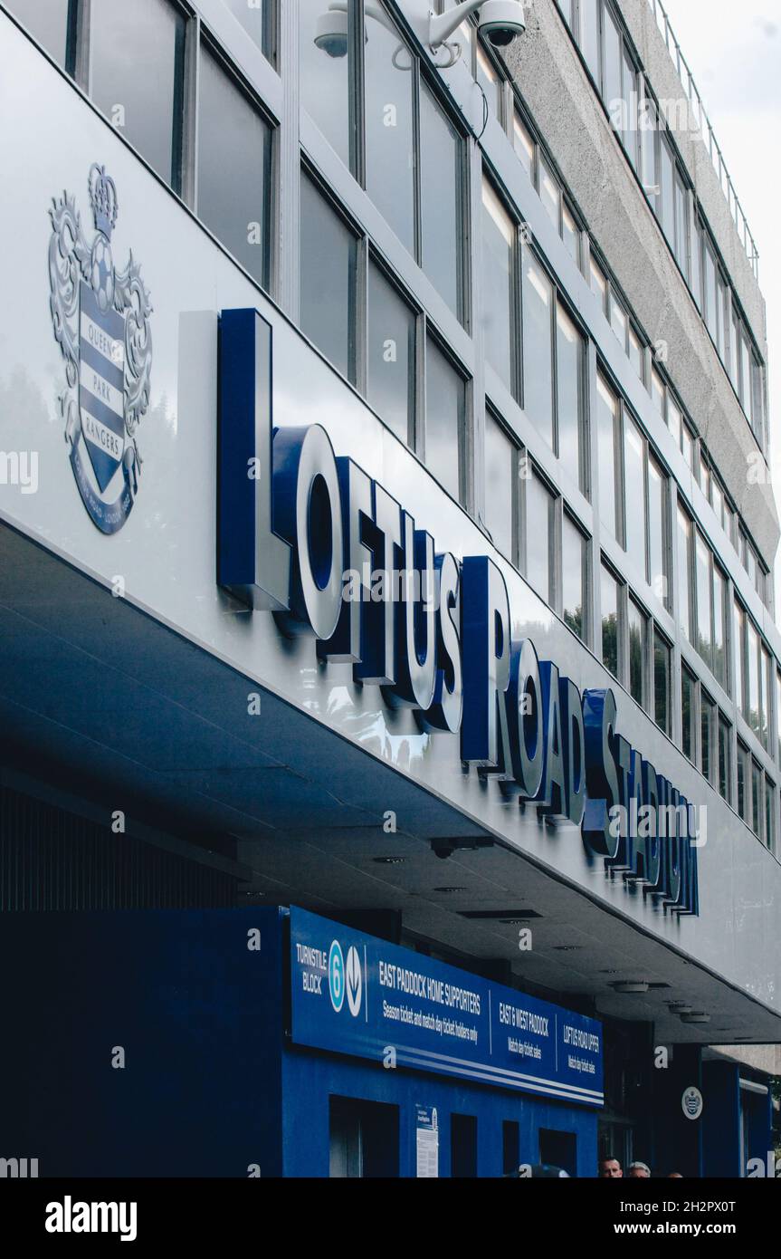 Queens Park Rangers 2 Doncaster Rovers 0, 23/08/2008. Loftus Road ...
