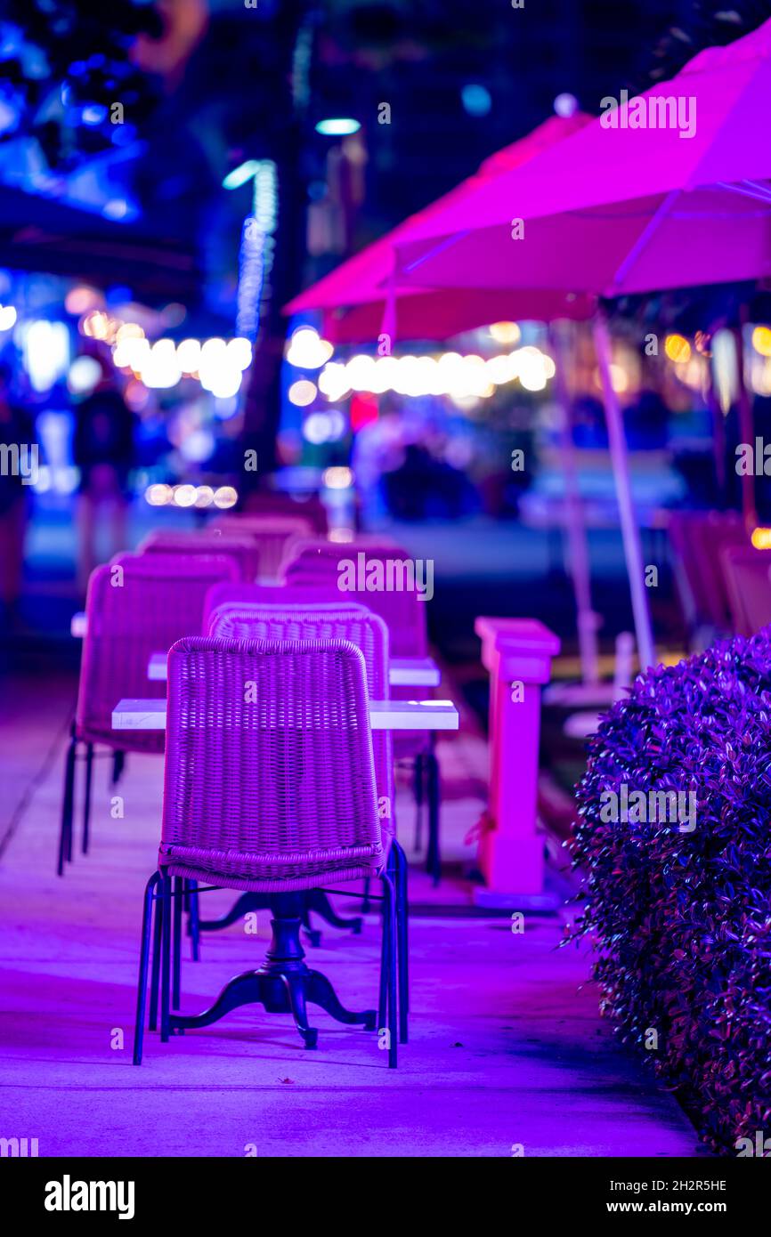 Curbside restaurant seating Miami Beach Ocean Drive Stock Photo Alamy
