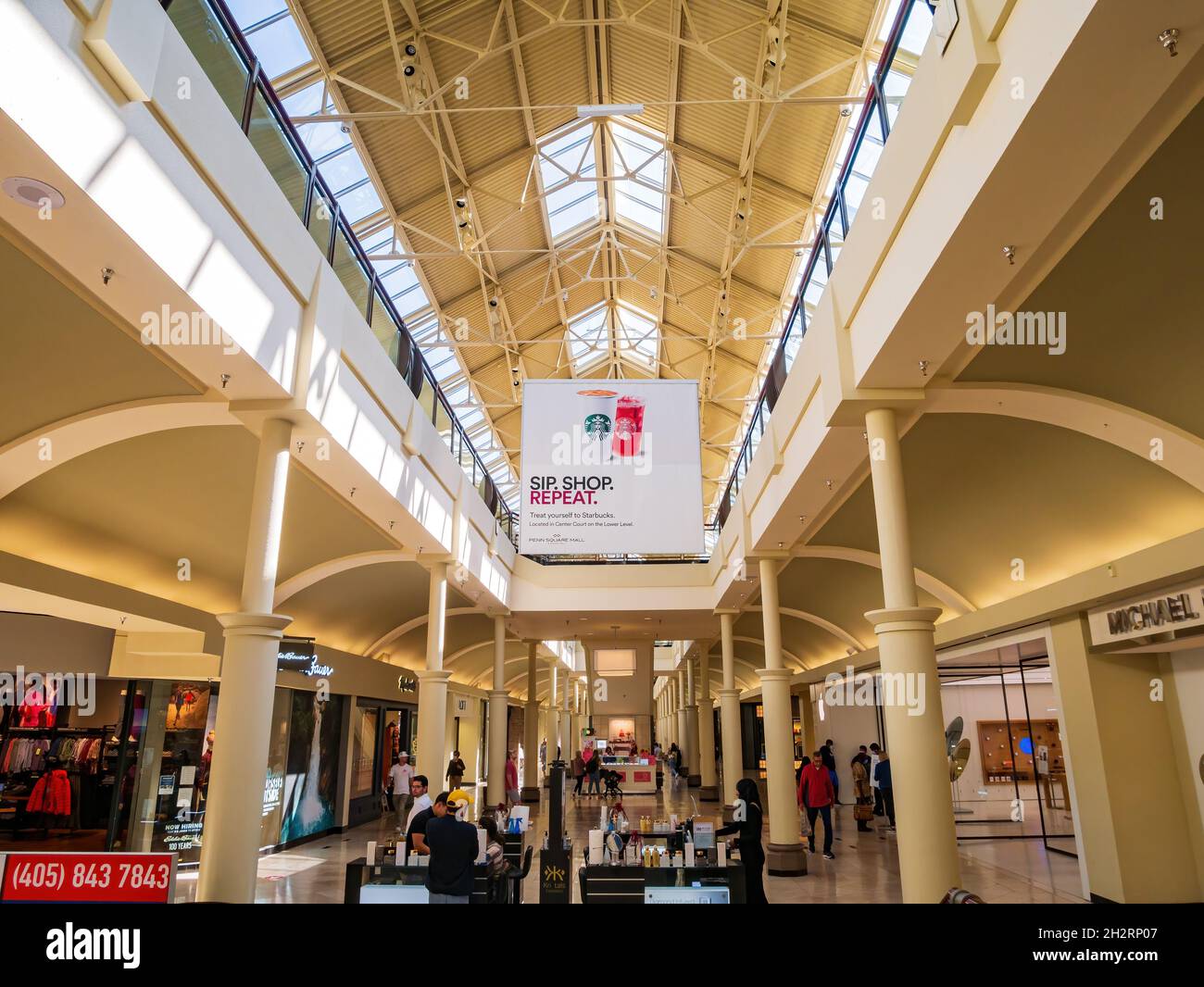 Penn square mall hi-res stock photography and images - Alamy
