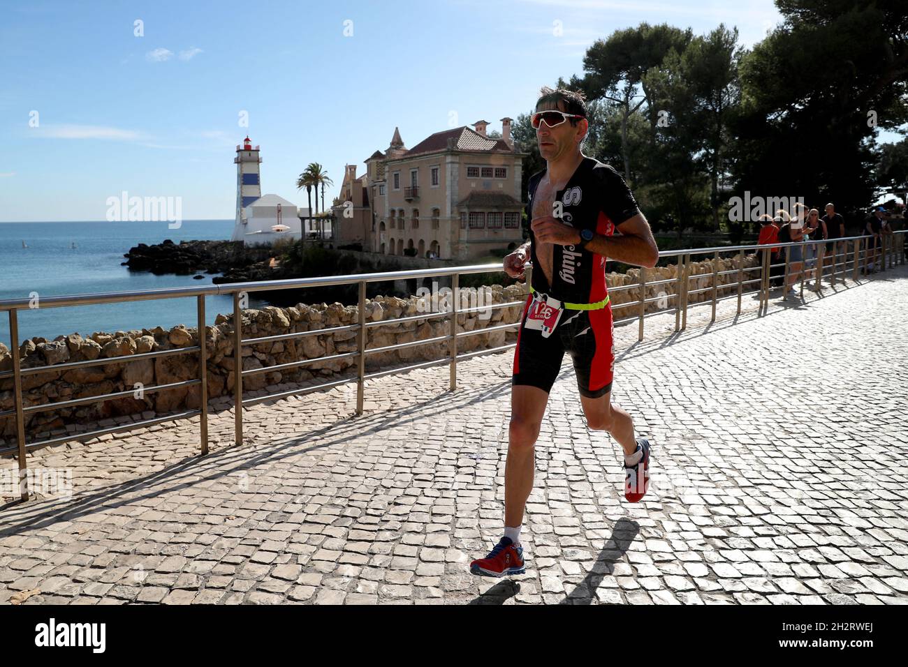 Influyente Auto Goma Cascais. 23rd Oct, 2021. An athlete competes during the 2021 Ironman  Portugal in Cascais, Portugal on Oct. 23, 2021. Credit: Pedro  Fiuza/Xinhua/Alamy Live News Stock Photo - Alamy