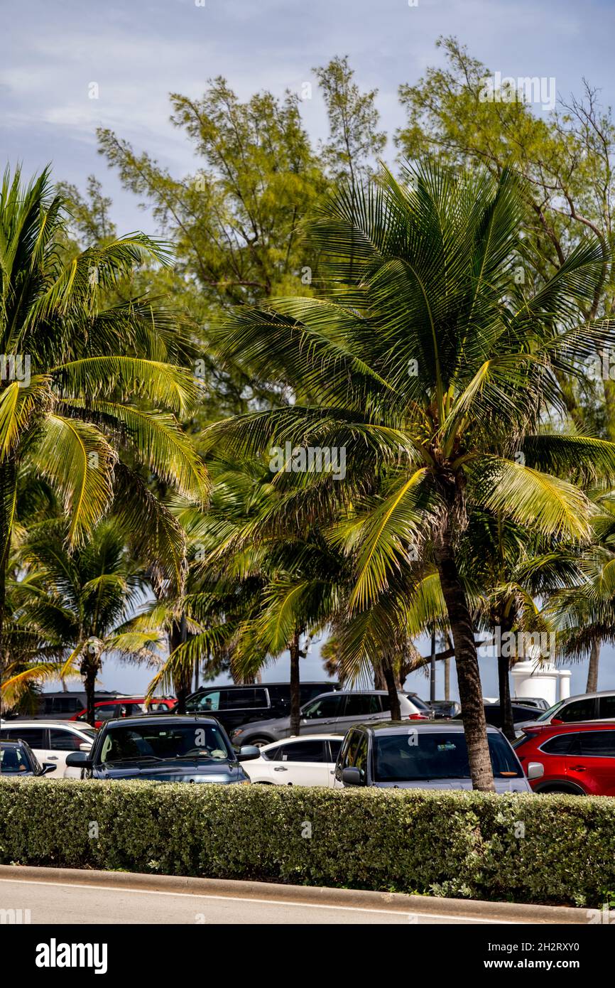 Fort Lauderdale municipal parking lots packed with cars Stock Photo Alamy