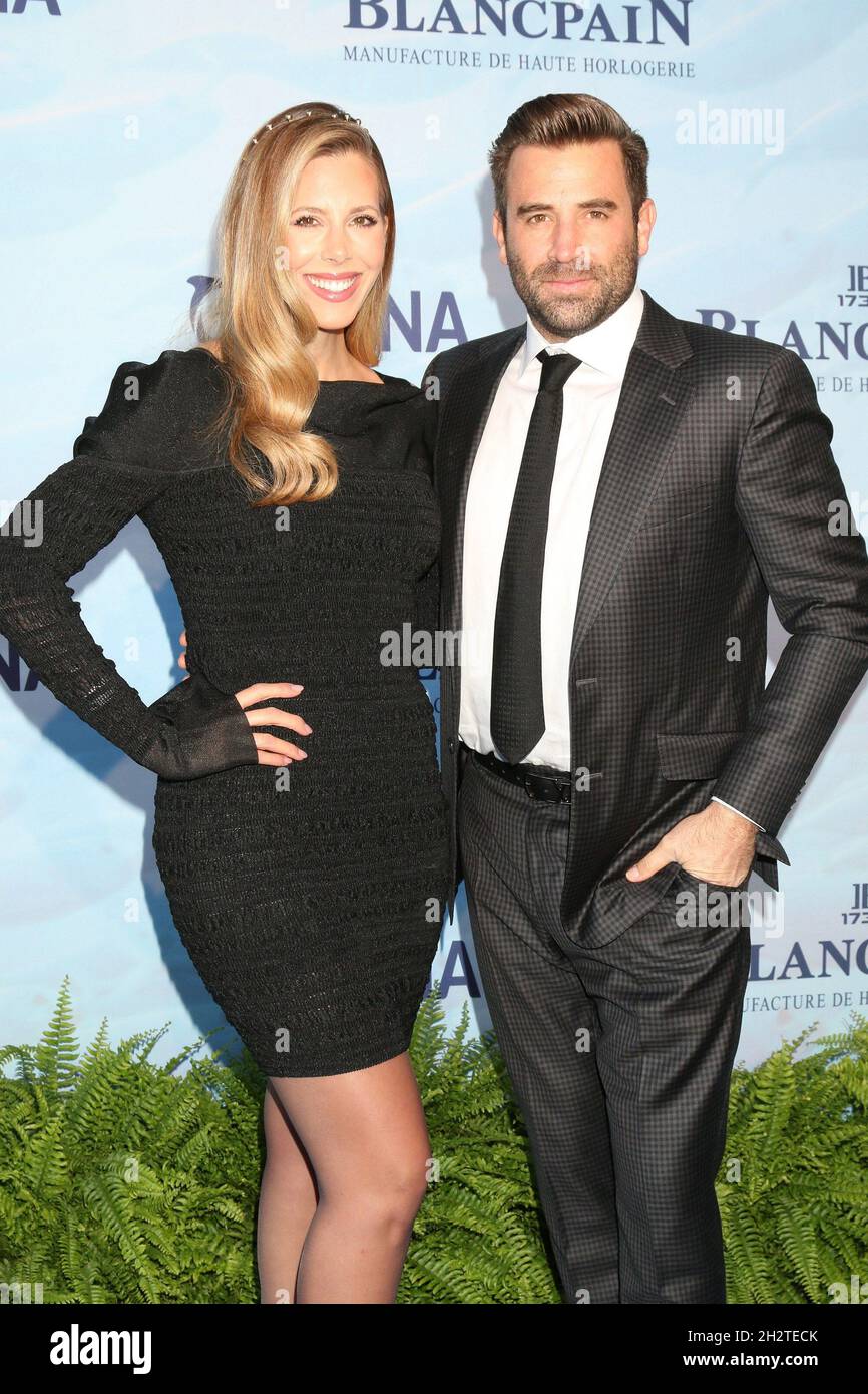 Ashley Stack Wahler, Jason Wahler at arrivals for 14th Annual SeaChange Summer Party, private residence, Laguna Beach, CA October 23, 2021. Photo By: Priscilla Grant/Everett Collection Stock Photo