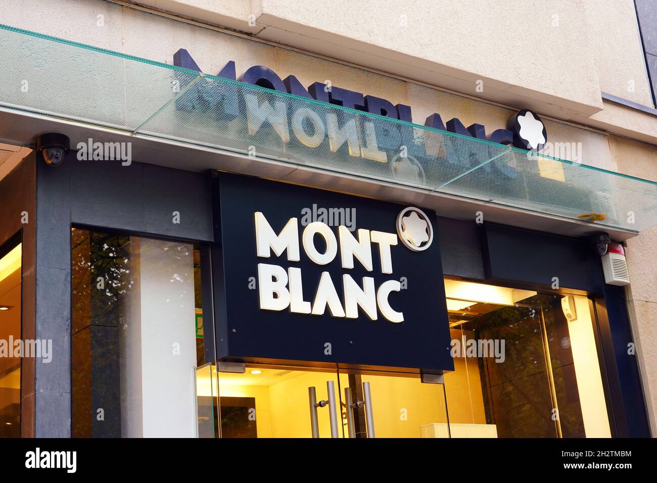 Milan Italy September 2018 Montblanc Store Milan Montenapoleone
