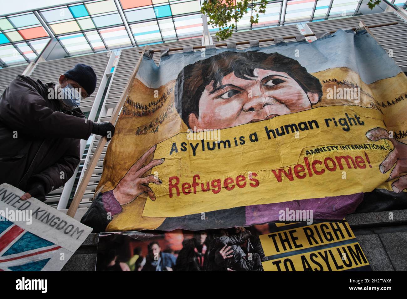 LONDON, UK. 23rd October 2021. Refugees Welcome demo by Amnesty International UK. Credit: Chiara Fabbro Stock Photo
