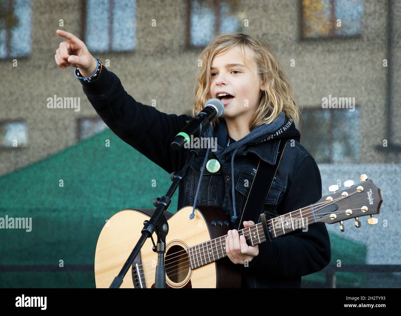 Stockholm, Sweden. 22 October, 2021. Swedish climate activist Oscar Stembridge inspired by Greta Thunberg protest in Stockholm Stock Photo
