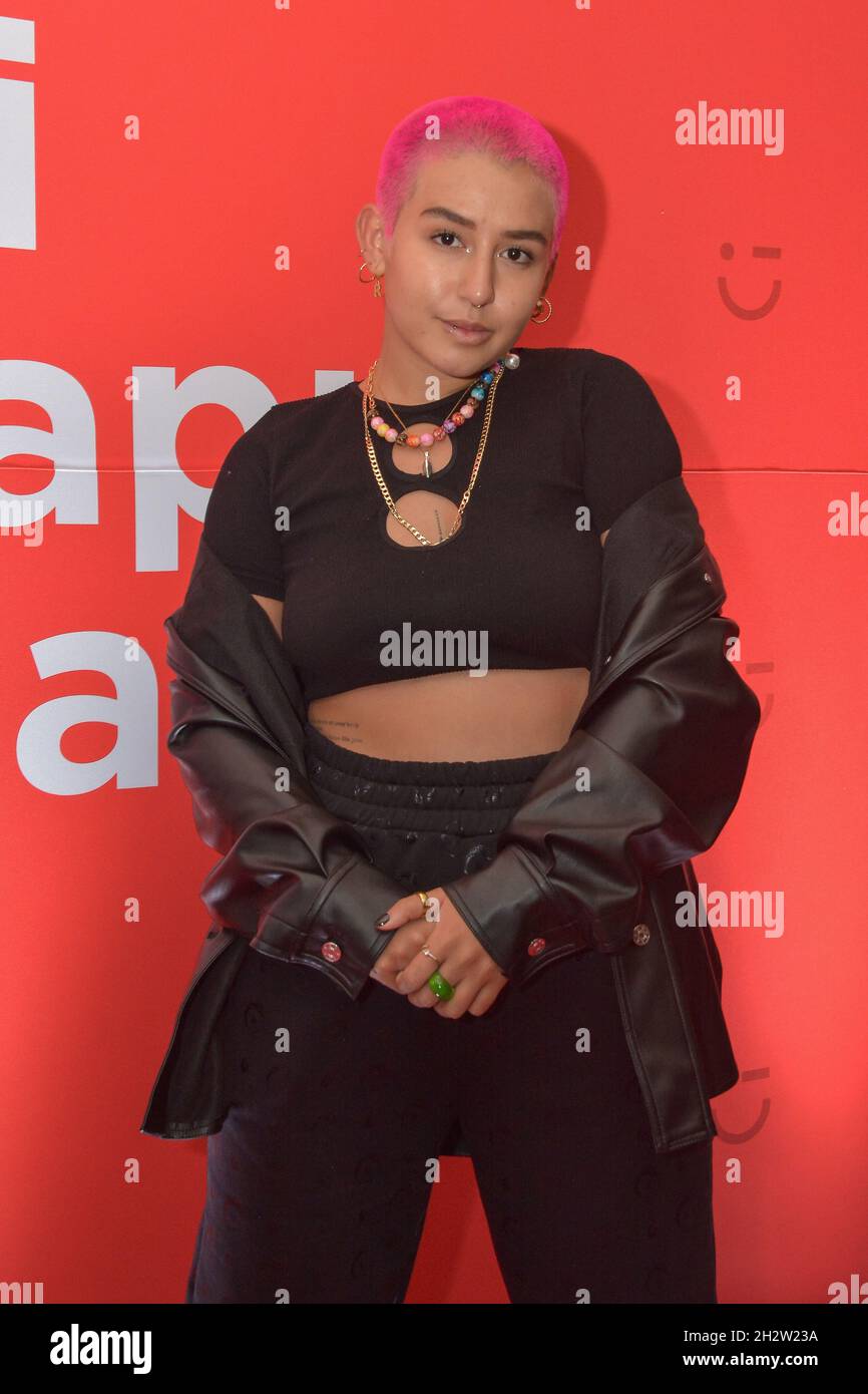 Non Exclusive: MEXICO CITY, MEXICO - OCTOBER 22, 2021: Romina Marcos poses  for photos during the red carpet of Miniso Store opening at Plaza Carso On  Stock Photo - Alamy