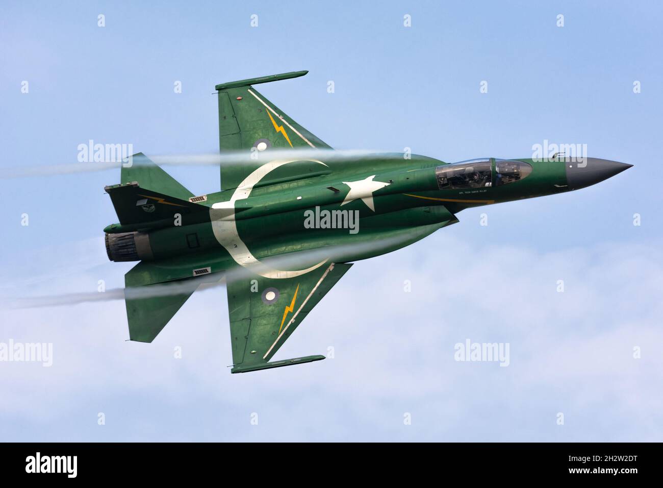 Pakistan Deploys JF-17 Thunder Jets to Azerbaijan in Major Defense Boost, image size:1300x956