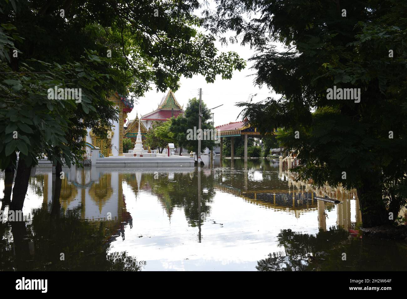 Pathum Thani Thailand 24th Oct 21 Thailand Wat Bang Na Pathum Thani Province Has Been Flooded For Weeks Because The Area Is Adjacent To The Chao Phraya River On October 24