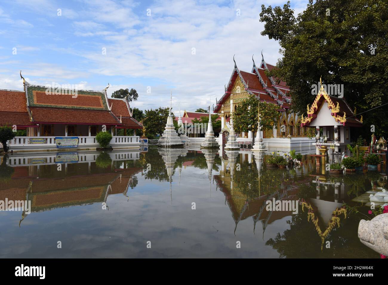 Pathum Thani Thailand 24th Oct 21 Thailand Wat Bang Na Pathum Thani Province Has Been Flooded For Weeks Because The Area Is Adjacent To The Chao Phraya River On October 24