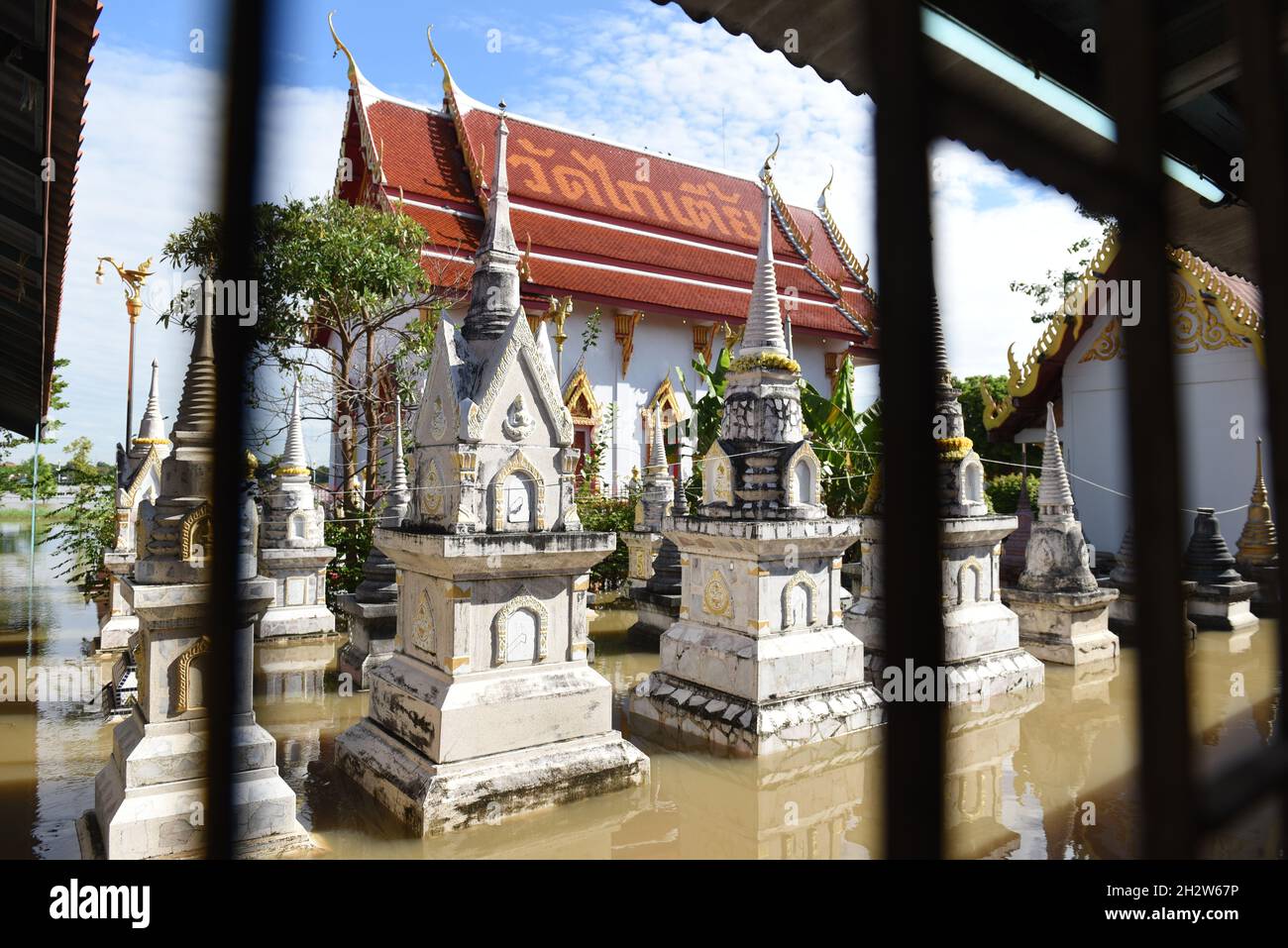 Pathum Thani Thailand 24th Oct 21 Thailand Wat Kai Tia Pathum Thani Province Has Been Flooded For Weeks Because The Area Is Adjacent To The Chao Phraya River On October 24