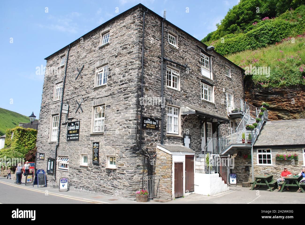 The Cobweb Inn in the picturesque village of Boscastle, Cornwall Stock Photo