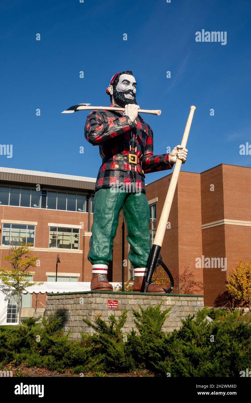 Paul bunyan statue bangor hires stock photography and images Alamy