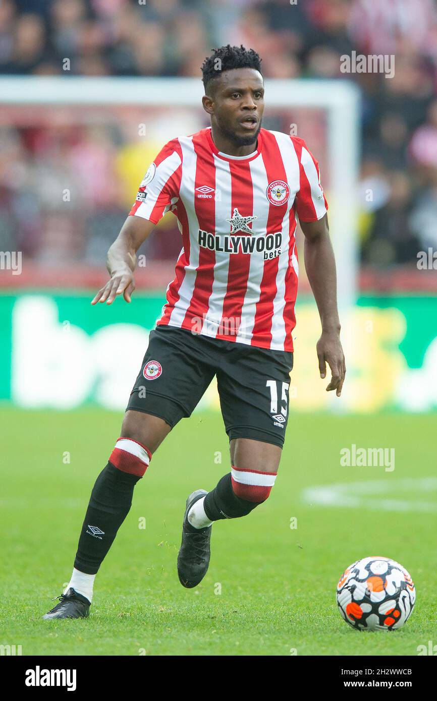 London, UK. 24th Oct, 2021. Frank Onyeka of Brentford during the Premier League match between Brentford and Leicester City at Brentford Community Stadium, London, England on 24 October 2021. Photo by Salvio Calabrese. Editorial use only, license required for commercial use. No use in betting, games or a single club/league/player publications. Credit: UK Sports Pics Ltd/Alamy Live News Stock Photo
