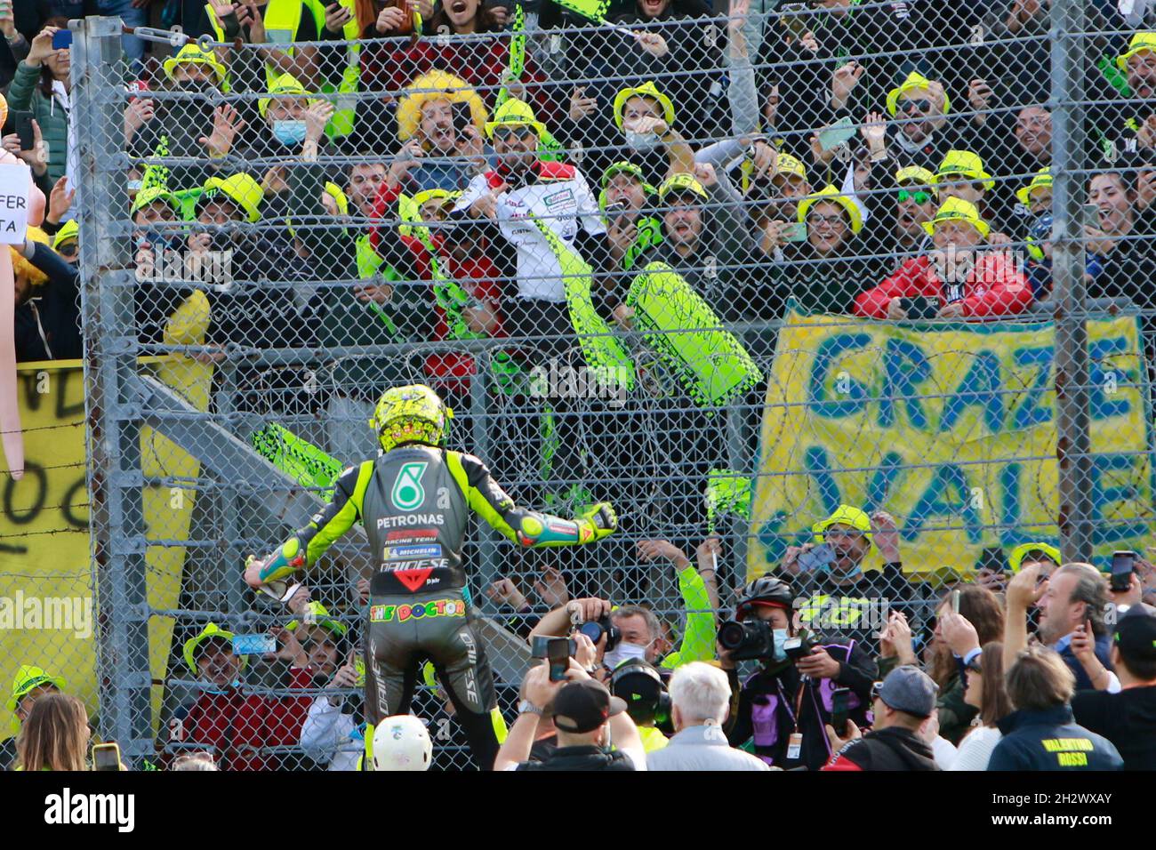 Emilia Romagna, Italy, 24 Oct, 2021, #46 Valentino Rossi, Italian: Petronas  Yamaha SRT salutes his fans after his final race in Italy at Misano World  Circuit Marco Simoncelli, Italy, 24 Oct, 2021