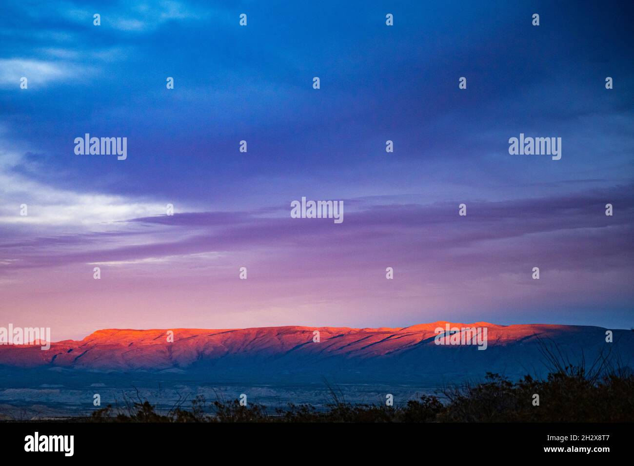 Large Brown Ridge Sunlight Fading on Exhibit Ridge in Big Bend National Park Stock Photo ...