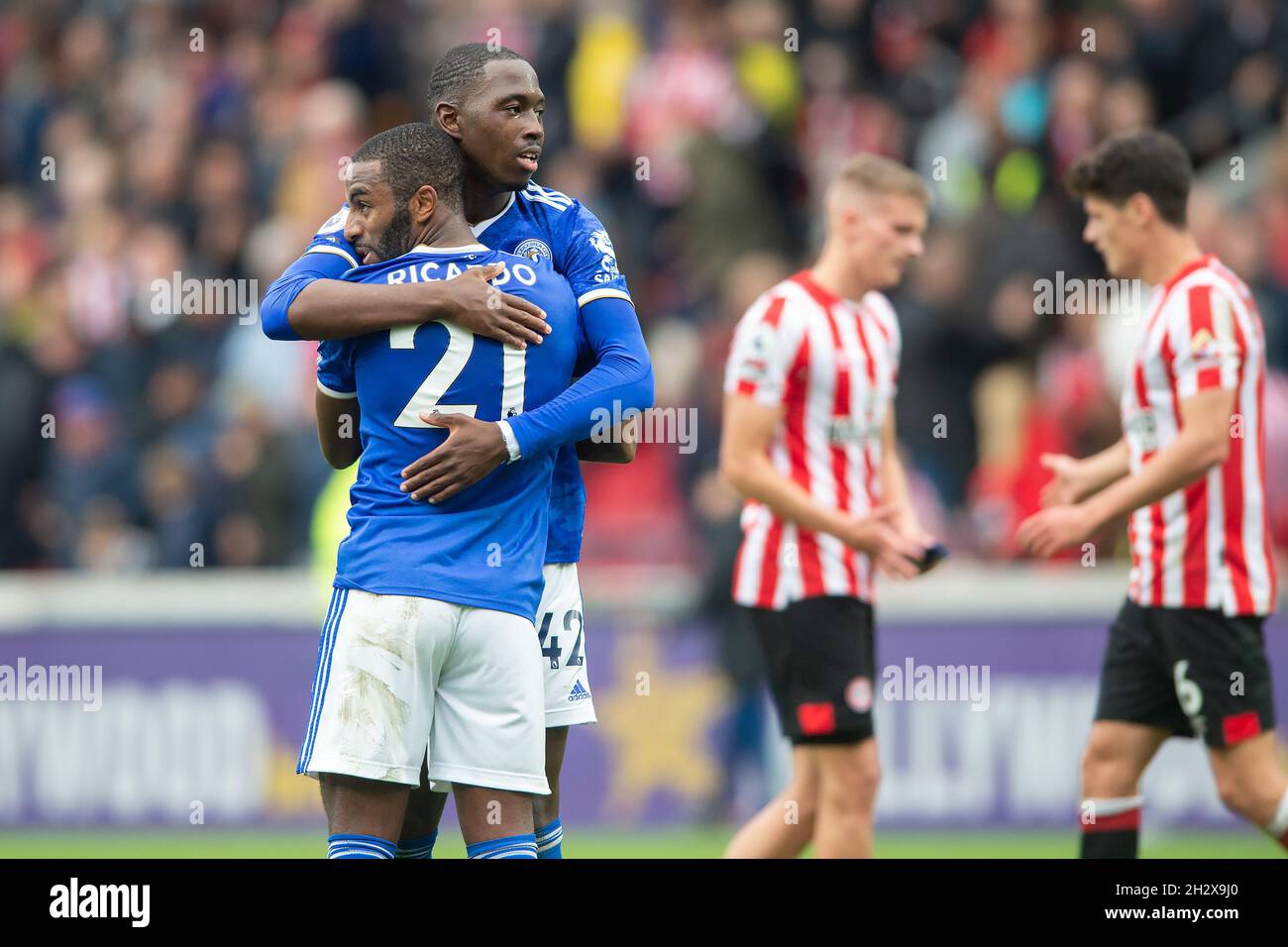 London, UK. 24th Oct, 2021. Ricardo Pereira of Leicester City and Boubakary Soumaré of Leicester City celebrate their side victory during the Premier League match between Brentford and Leicester City at Brentford Community Stadium, London, England on 24 October 2021. Photo by Salvio Calabrese. Editorial use only, license required for commercial use. No use in betting, games or a single club/league/player publications. Credit: UK Sports Pics Ltd/Alamy Live News Stock Photo