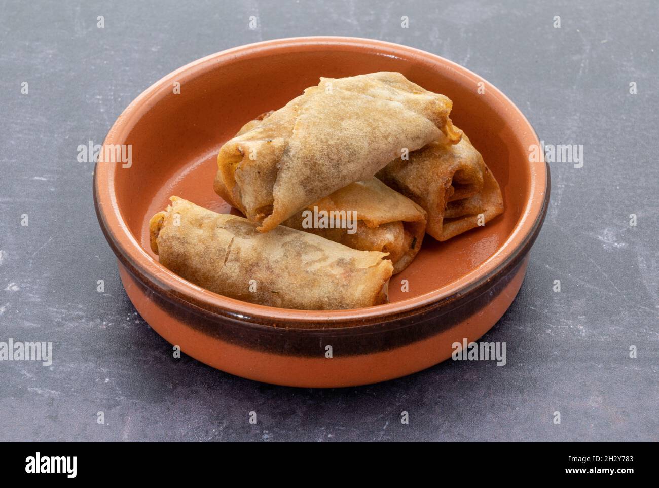 Chinese vegetable spring rolls hi-res stock photography and images - Alamy