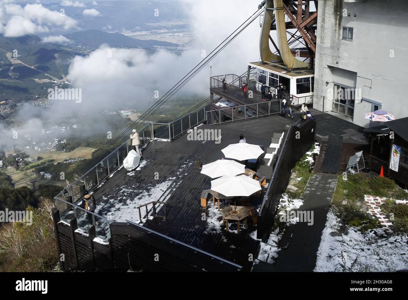 Ryuoo Ropeway Nagano, Japan, 2021-22-10 , View of the observation deck and the ...