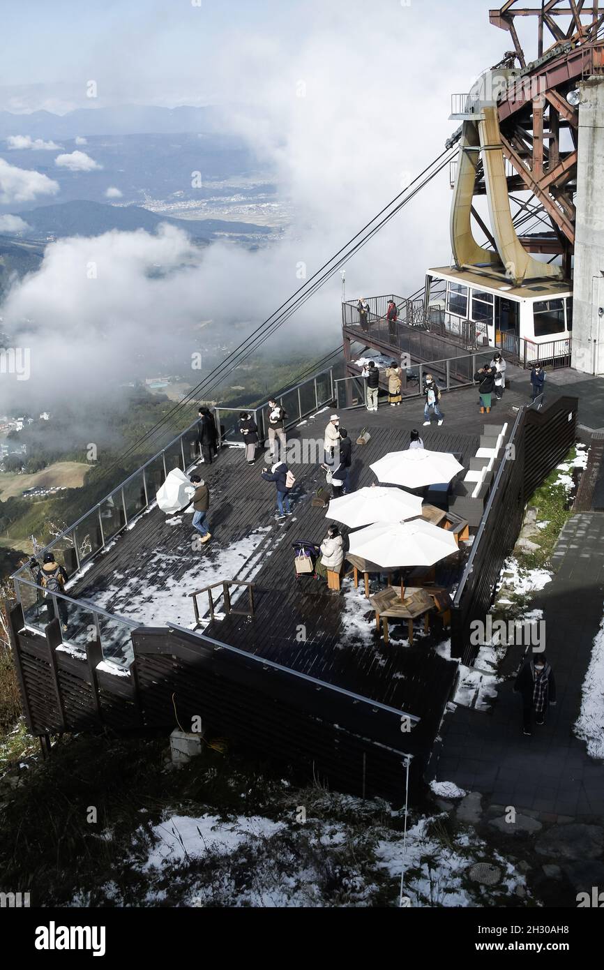 Ryuoo Ropeway Nagano, Japan, 2021-22-10 , View of the observation deck and the ...